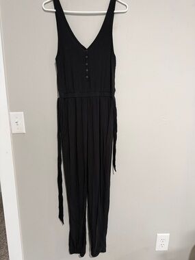 Abercrombie & Fitch Black Sleeveless V-Neck Jumpsuit